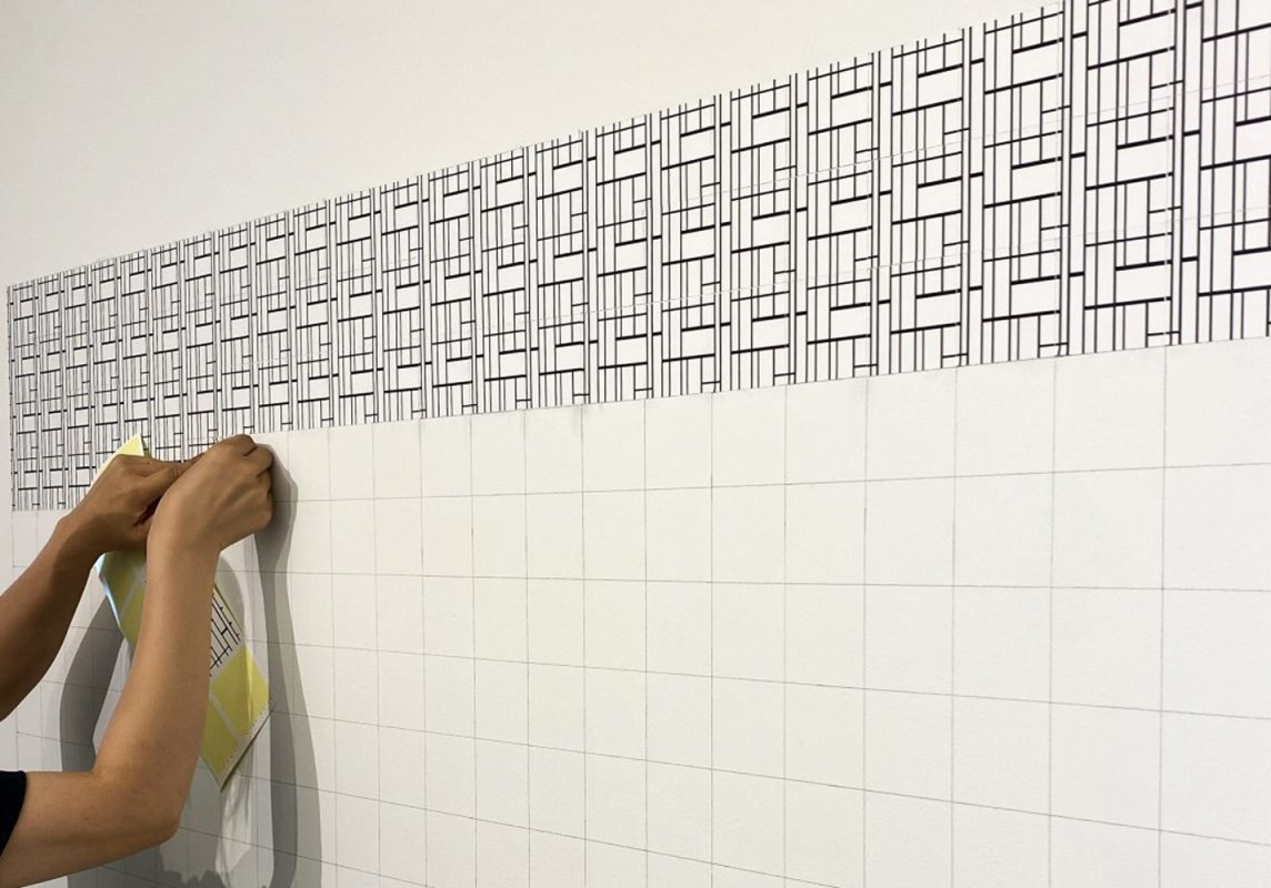 Subtle crack, Pattern print on label, 240x90cm, 2021