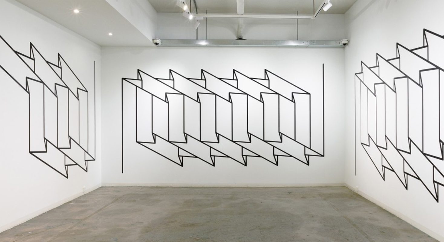너가방에들어가다, Adhesive vinyl, Dimesions variable, 2021